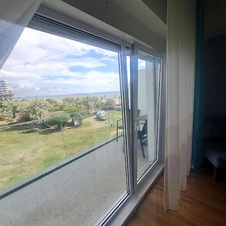 Matic White Tower Apartamento Mamaia